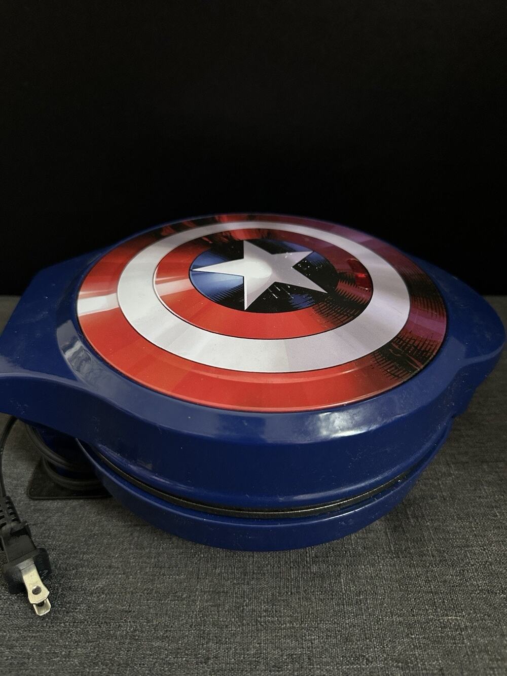 Marvel Captain America Shield Waffle Maker MVA-278 7” Blue 760W Tested